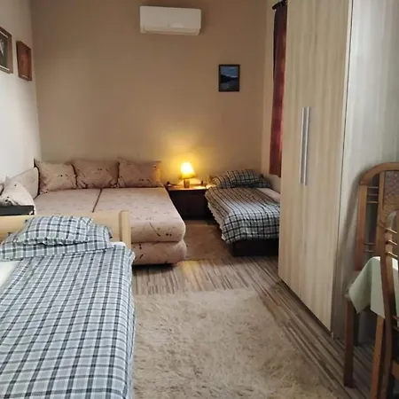 Apartment Szederszem *